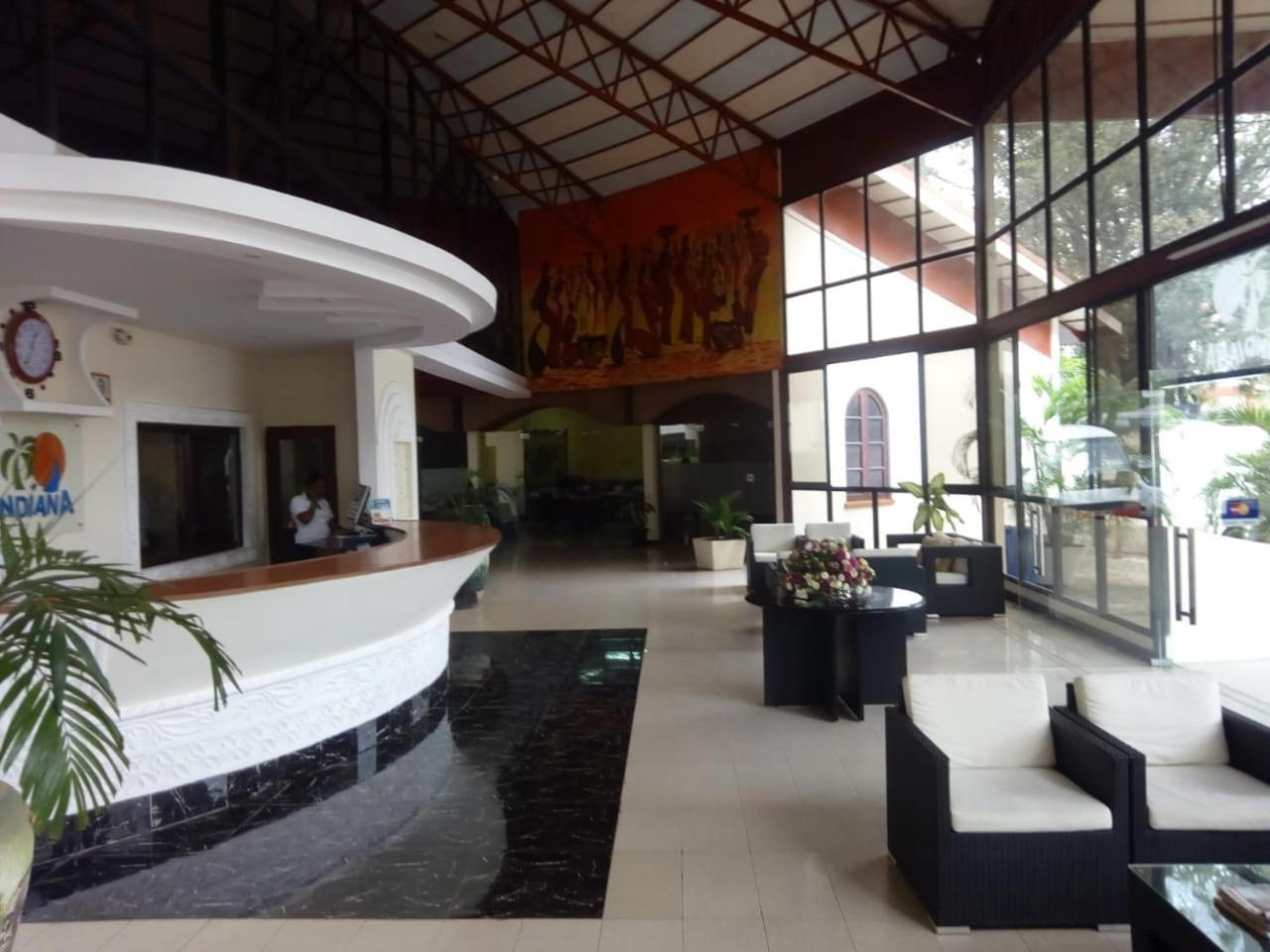 Indiana Beach Apartments Bamburi Exterior foto