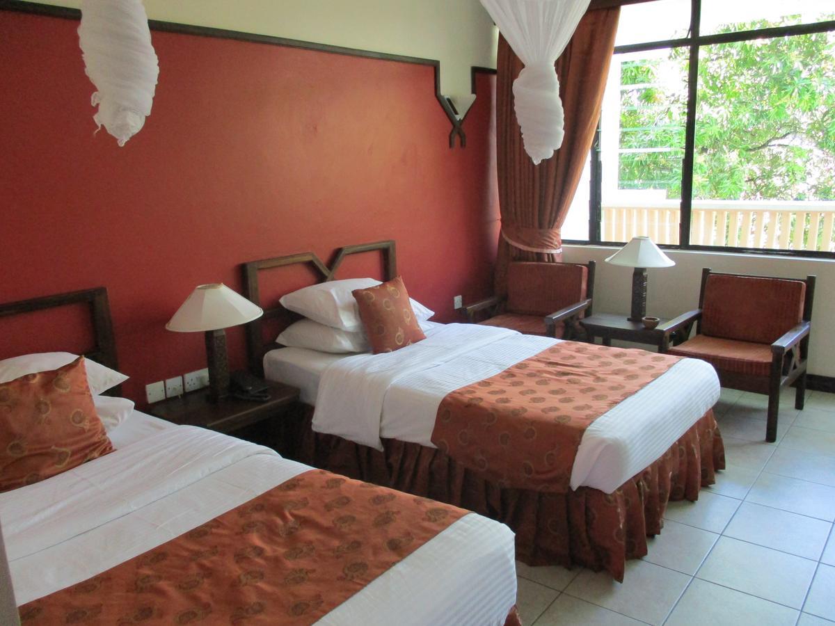 Indiana Beach Apartments Bamburi Exterior foto