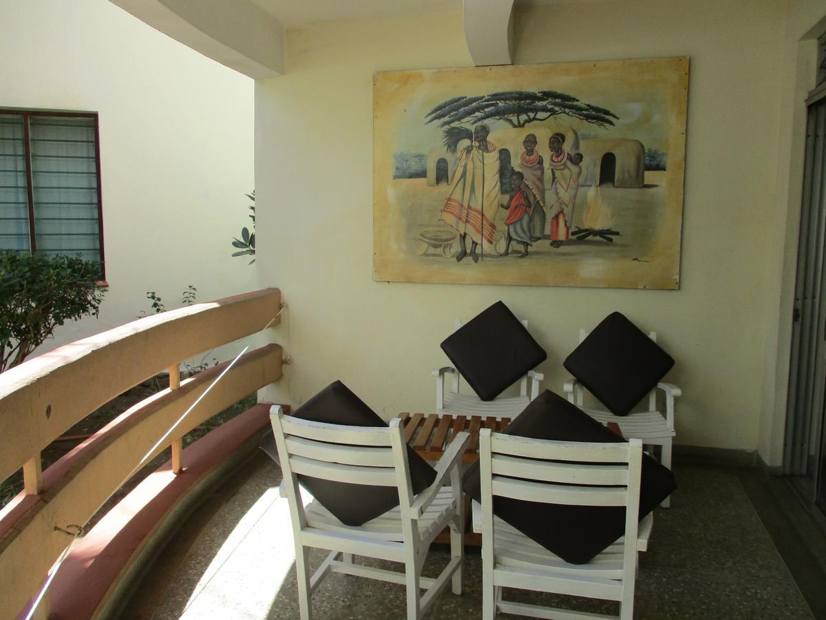 Indiana Beach Apartments Bamburi Exterior foto