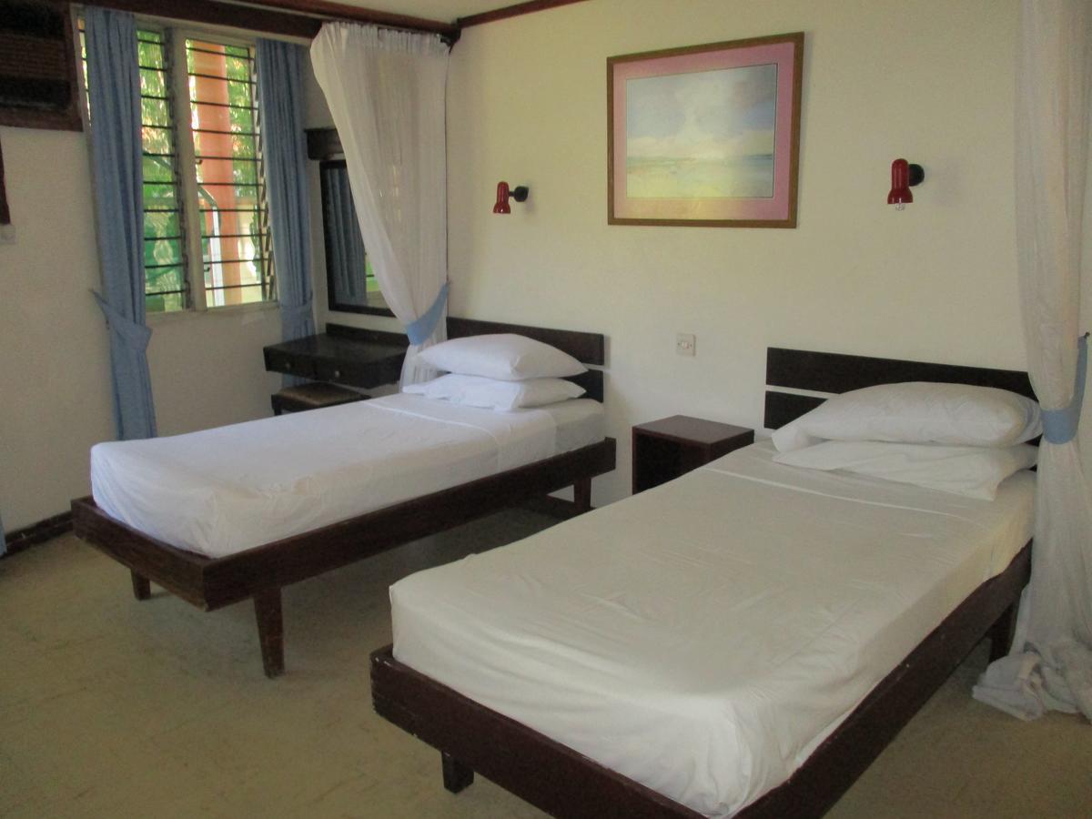 Indiana Beach Apartments Bamburi Exterior foto