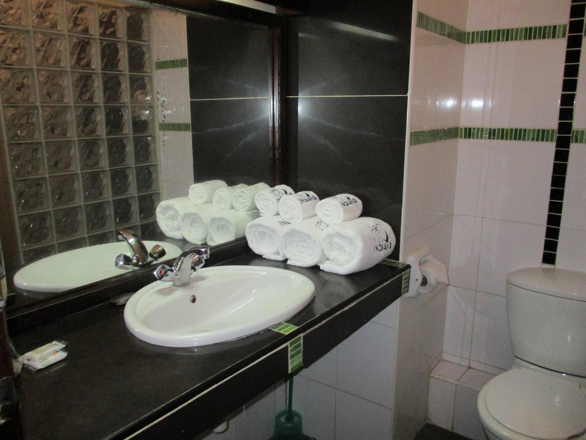 Indiana Beach Apartments Bamburi Exterior foto